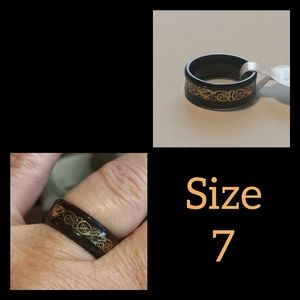 Black Band Style Ring with Gold Trim Size 7
